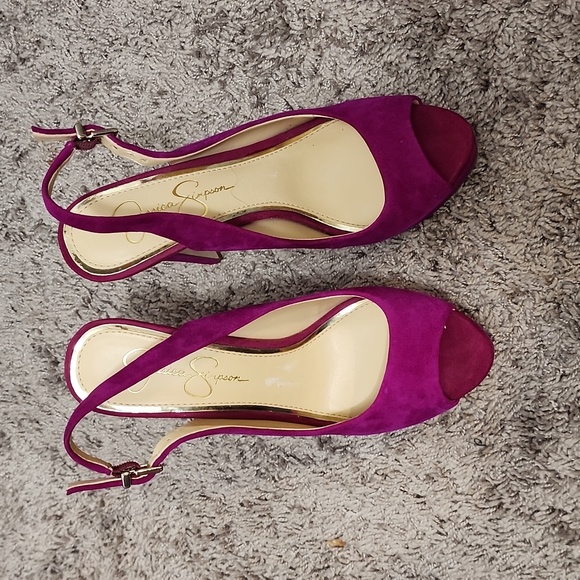 Shoe - Picture 1 of 3